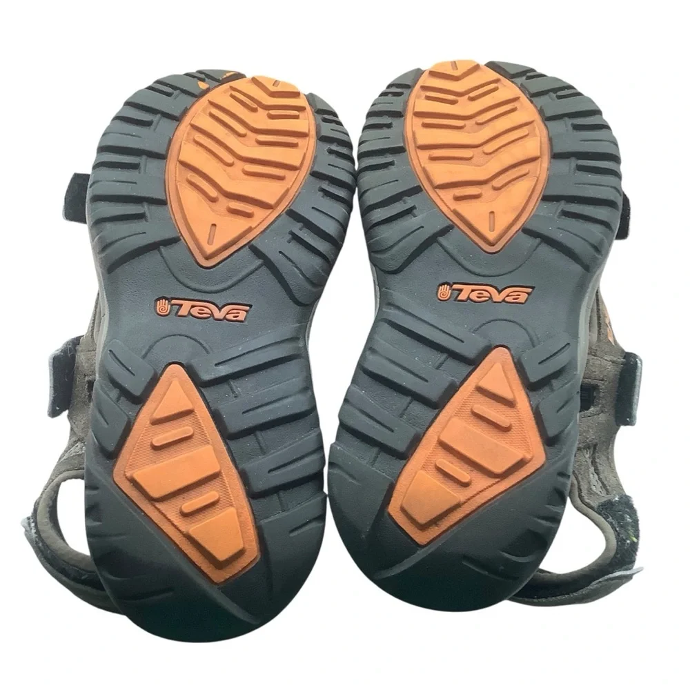 Teva‎ Men’s Tan Sandals size 8